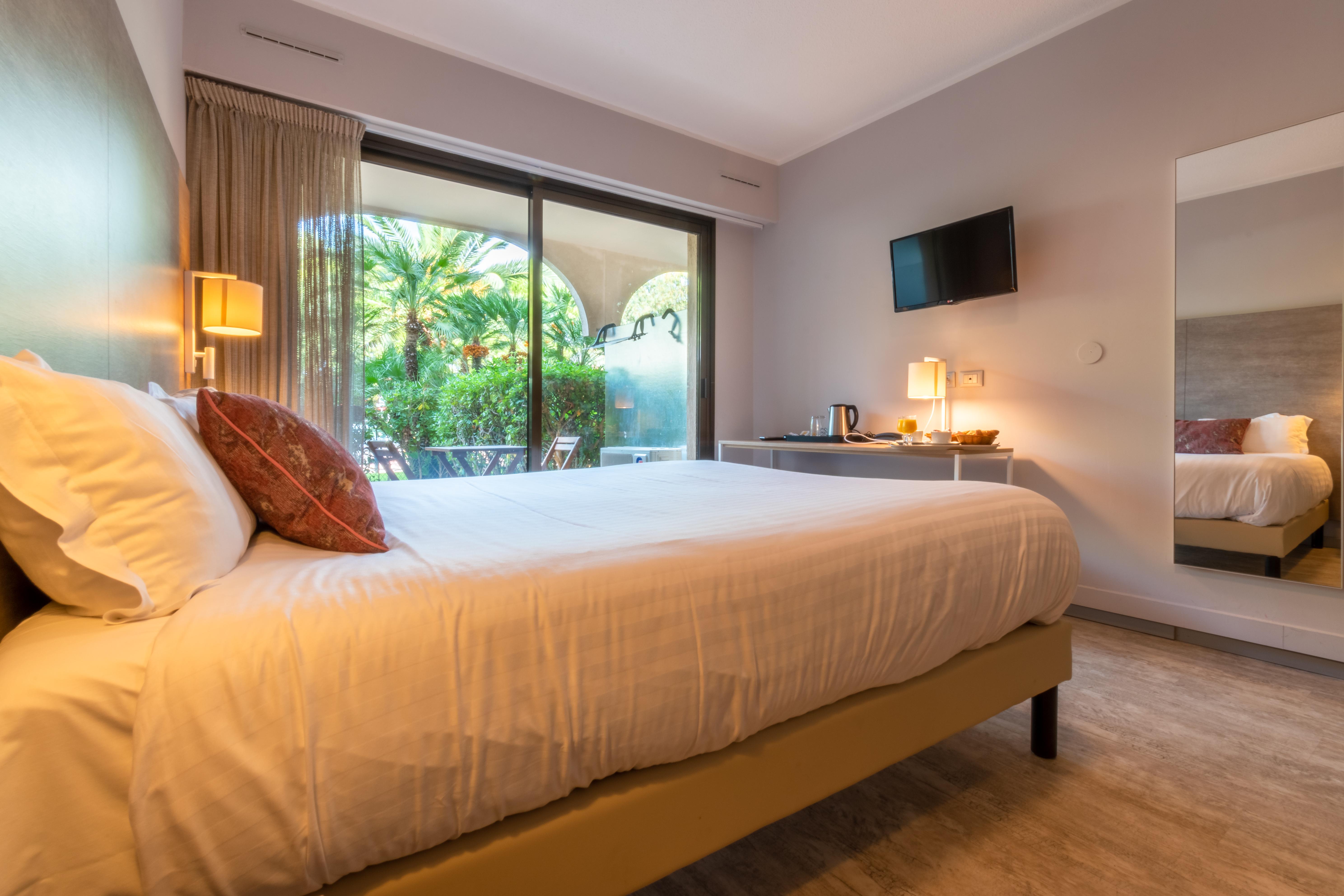 Hôtel Bahia Villeneuve-Loubet Extérieur photo