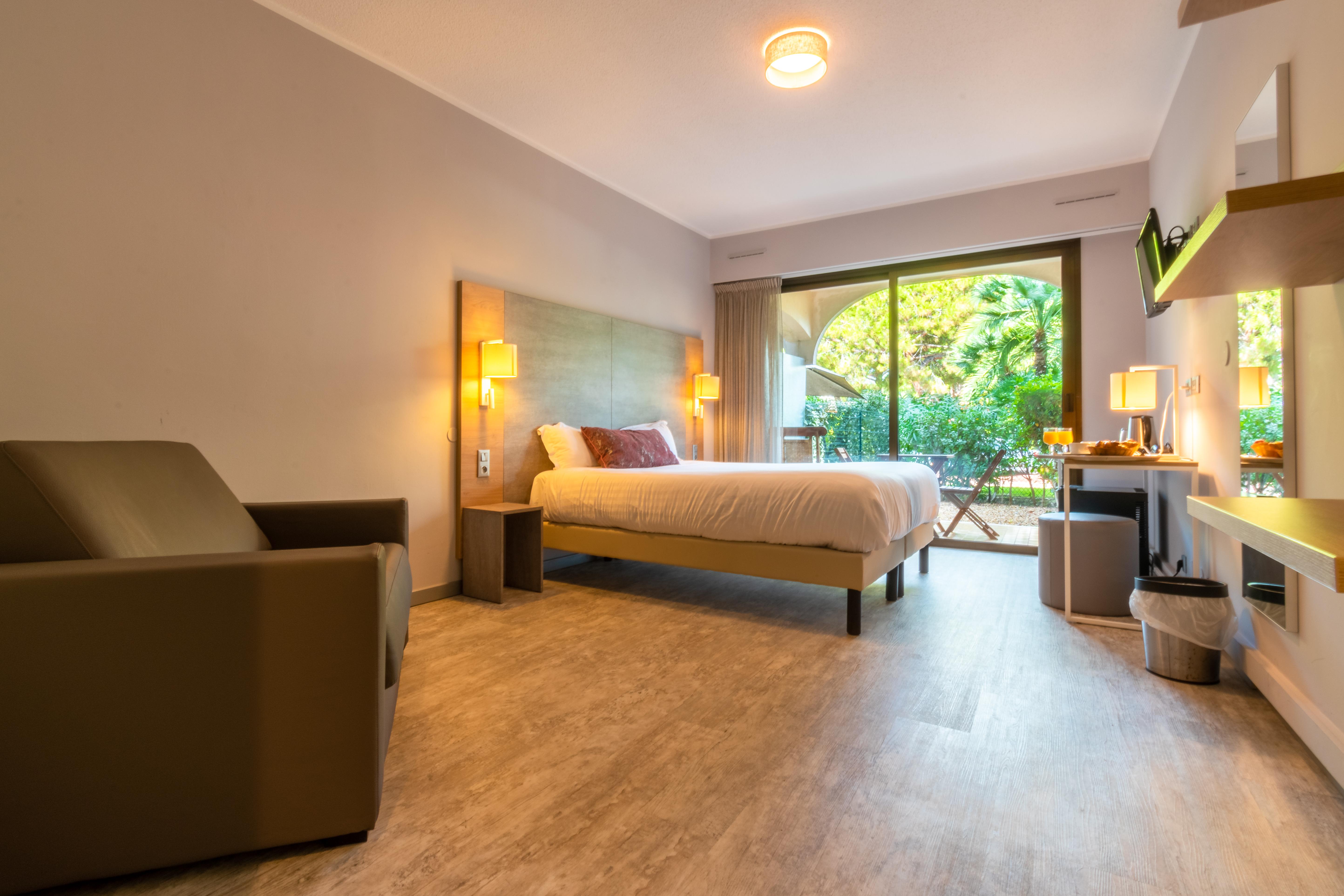Hôtel Bahia Villeneuve-Loubet Extérieur photo